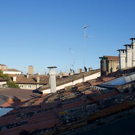 Corte Cavour. Una Mansarda Nel Cuore Della Citta ラヴェンナ エクステリア 写真
