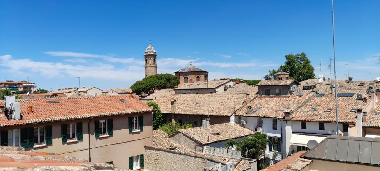 Corte Cavour. Una Mansarda Nel Cuore Della Citta ラヴェンナ エクステリア 写真