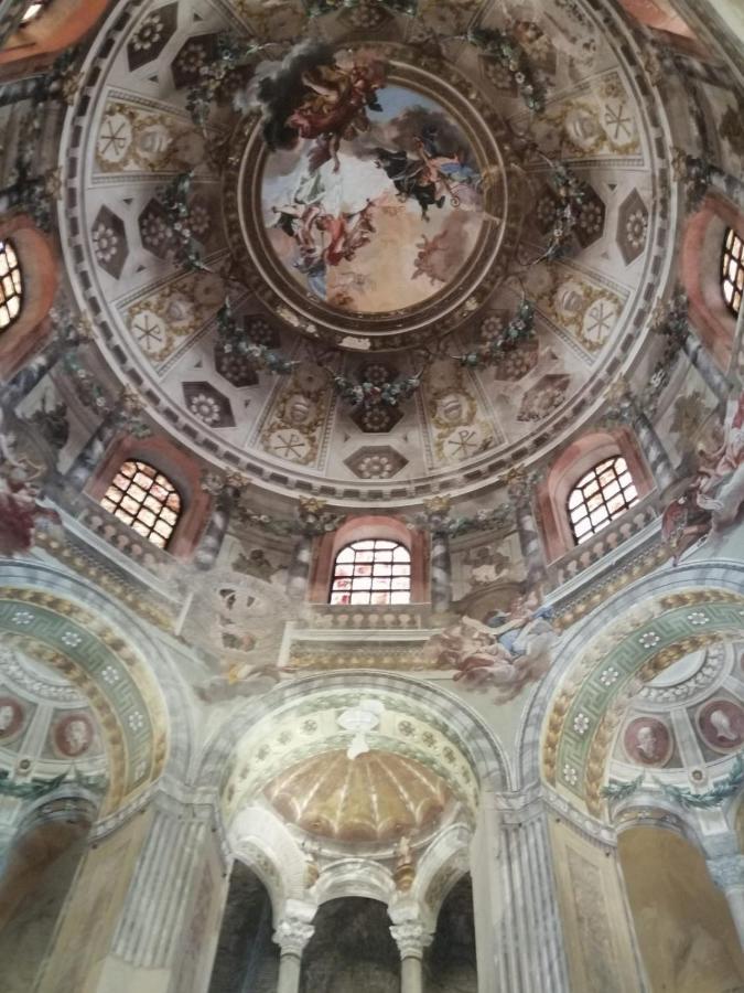 Corte Cavour. Una Mansarda Nel Cuore Della Citta ラヴェンナ エクステリア 写真